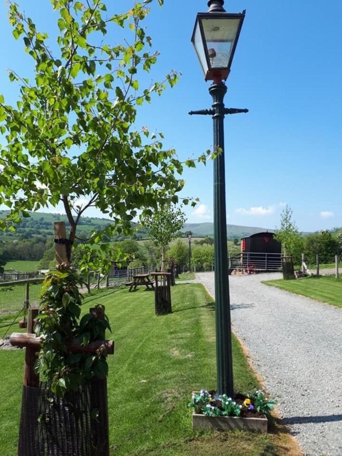 Ruby Shepherds Hut Sleeps 4 Rhayader Exterior foto